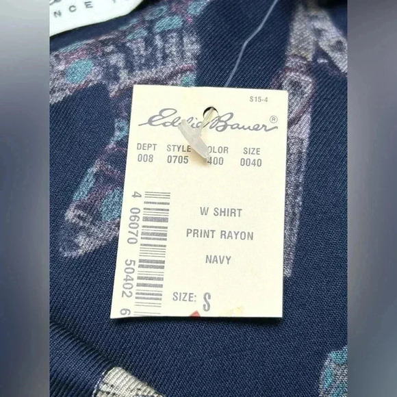 Eddie Bauer Navy Blue Ski Winter Print Long Sleeve Button Up Shirt Top Small NWT - Picture 6 of 9